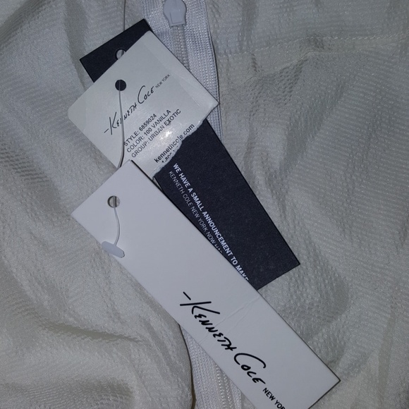 Kenneth Cole New York Vanilla Silk Blouse Sz 4P - Picture 7 of 8